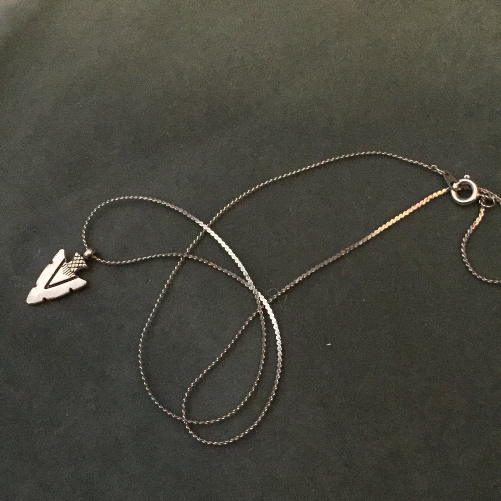 Silver arrowhead necklace
